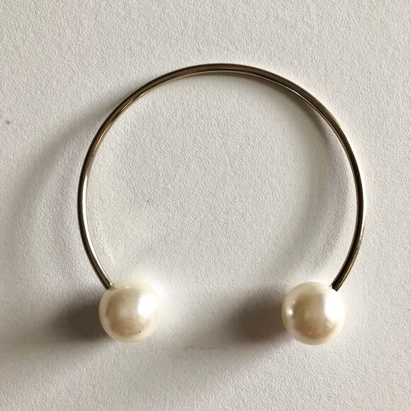 Gold Pearl Ended Cuff Bangle Bracelet Adia Kibur - Picture 3 of 6